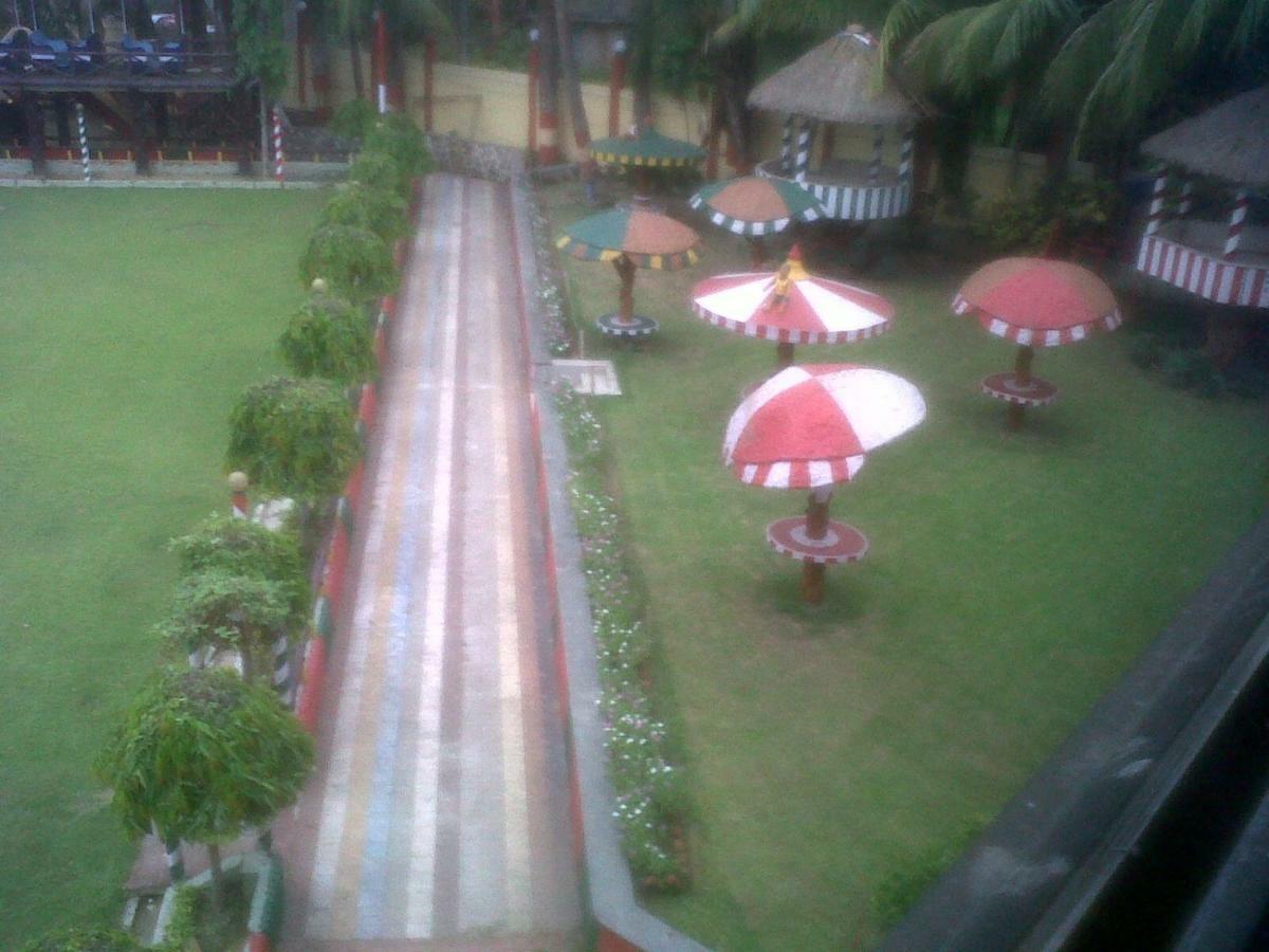 Palm Village Resort Calcuta Exterior foto