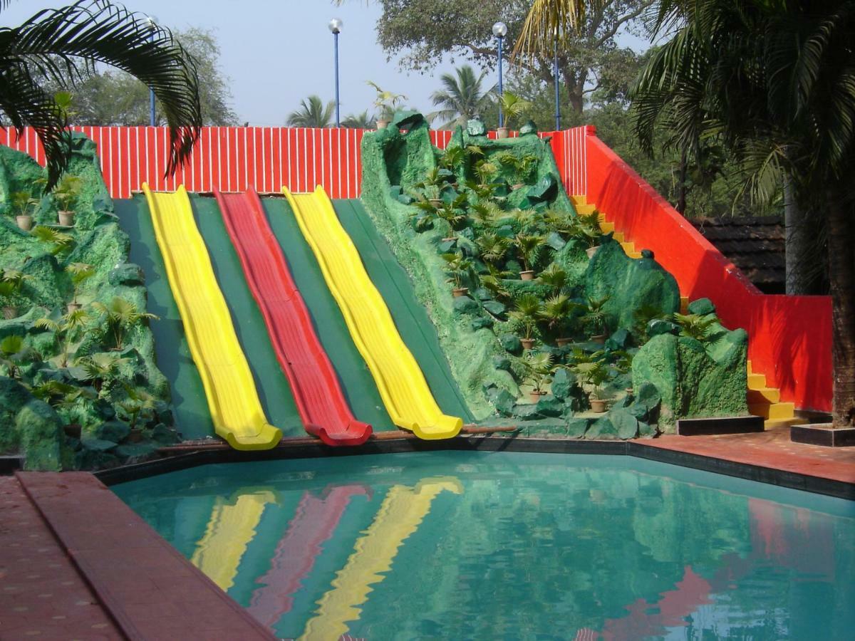 Palm Village Resort Calcuta Exterior foto