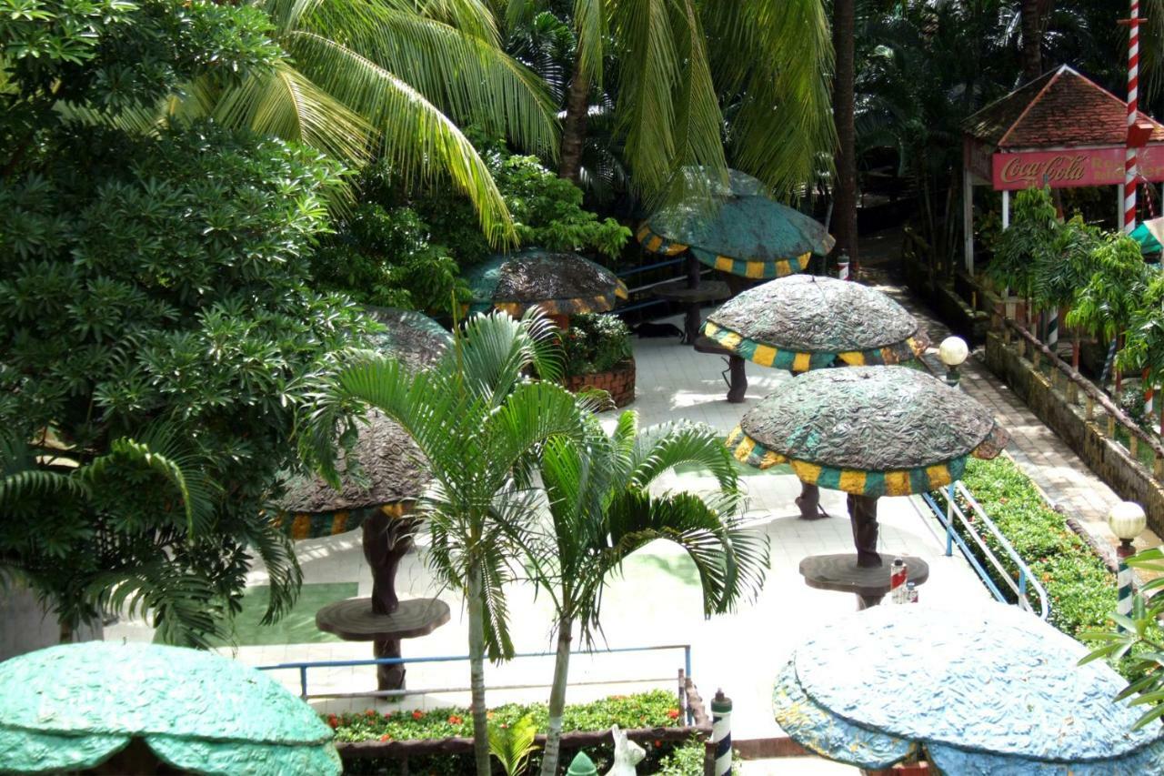 Palm Village Resort Calcuta Exterior foto